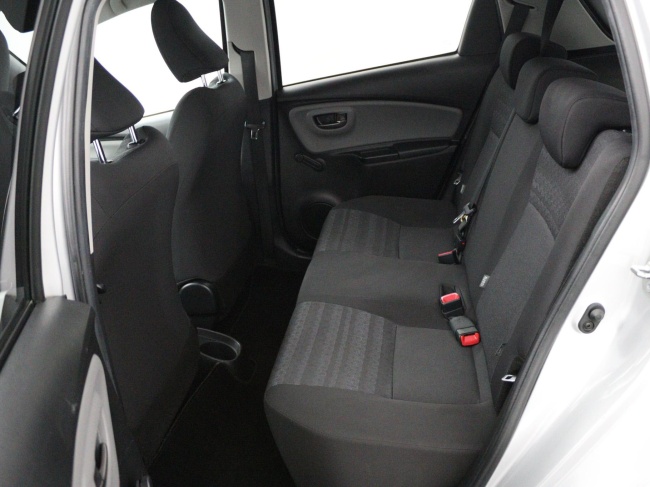 Toyota Yaris - 1.3 VVT-i Dynamic