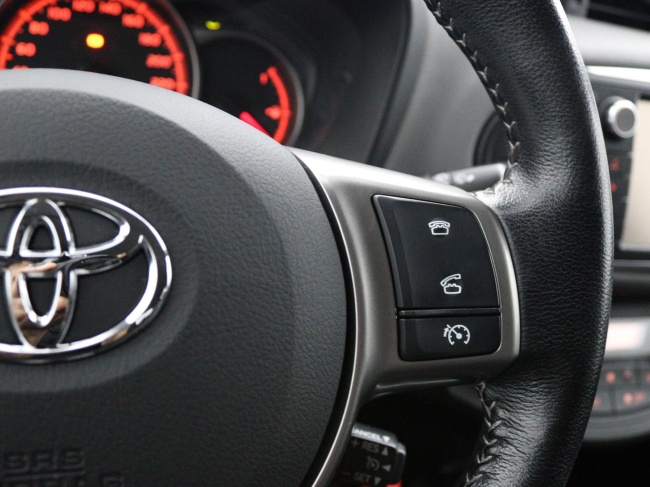 Toyota Yaris - 1.3 VVT-i Dynamic