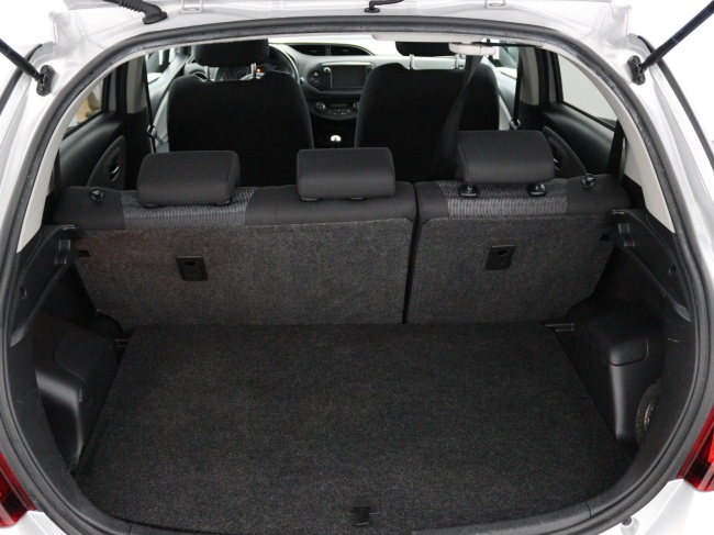 Toyota Yaris - 1.3 VVT-i Dynamic