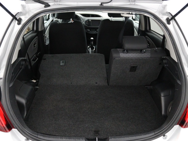 Toyota Yaris - 1.3 VVT-i Dynamic