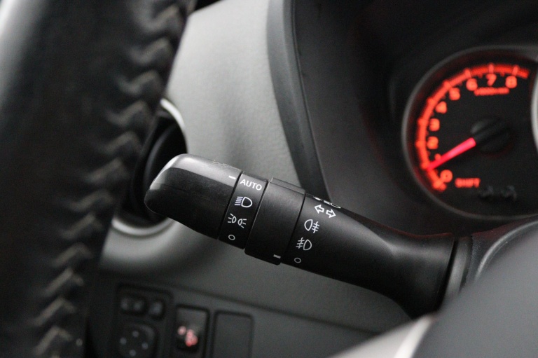 Toyota Yaris - 1.3 VVT-i Dynamic 30