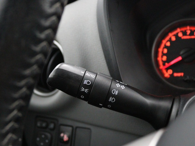 Toyota Yaris - 1.3 VVT-i Dynamic