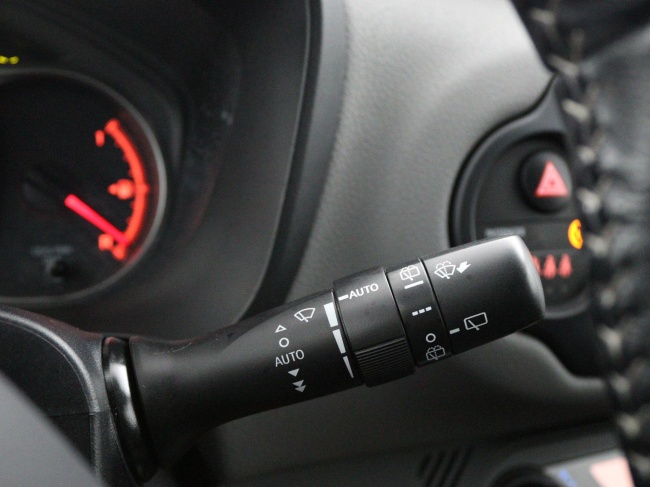 Toyota Yaris - 1.3 VVT-i Dynamic