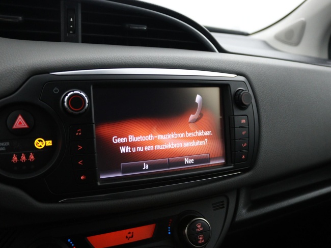 Toyota Yaris - 1.3 VVT-i Dynamic