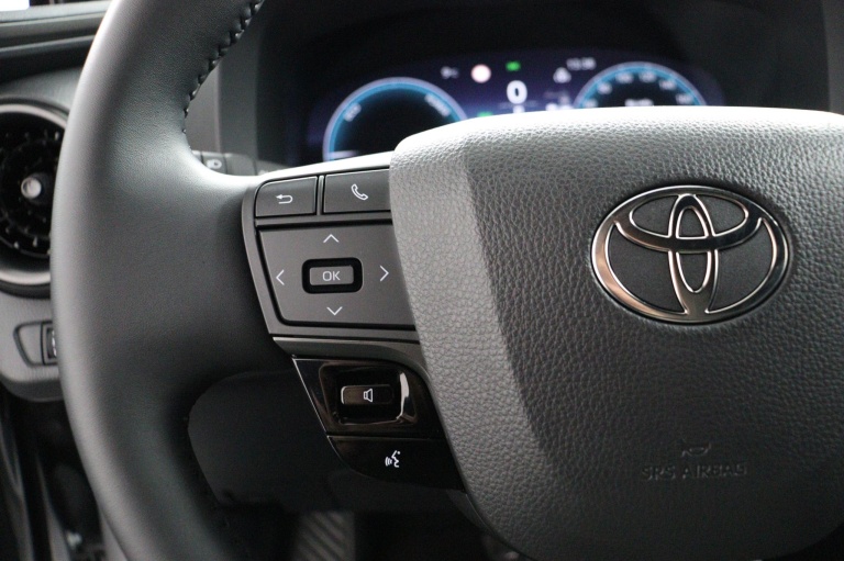 Toyota C-HR - 2.0 Plug-in Hybrid 220 Dynamic 18