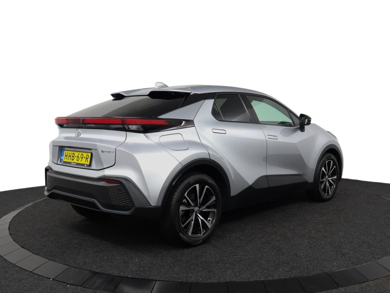 Toyota C-HR - 2.0 Plug-in Hybrid 220 Dynamic 2