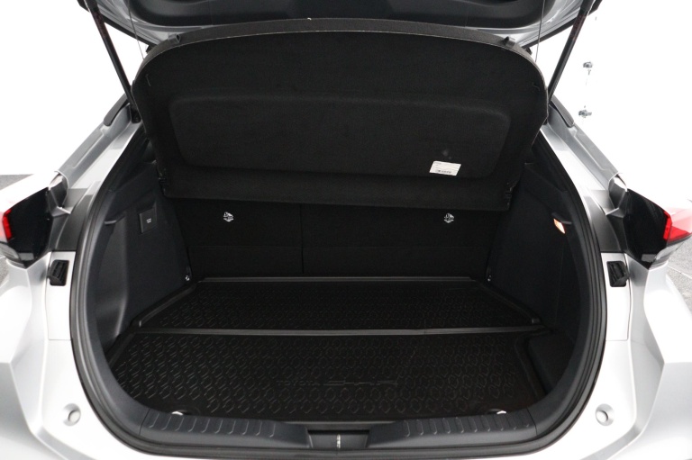 Toyota C-HR - 2.0 Plug-in Hybrid 220 Dynamic 22