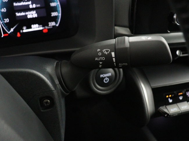 Toyota C-HR - 2.0 Plug-in Hybrid 220 Dynamic