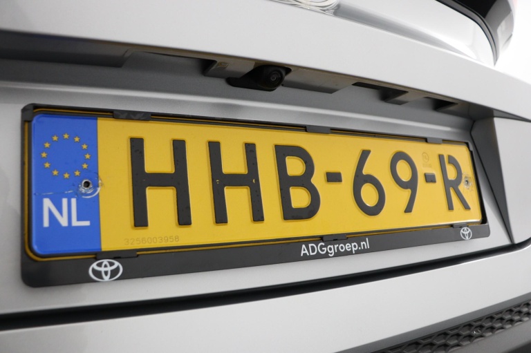 Toyota C-HR - 2.0 Plug-in Hybrid 220 Dynamic 39