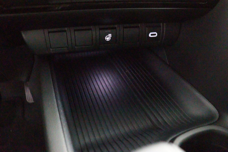 Toyota C-HR - 2.0 Plug-in Hybrid 220 Dynamic 47