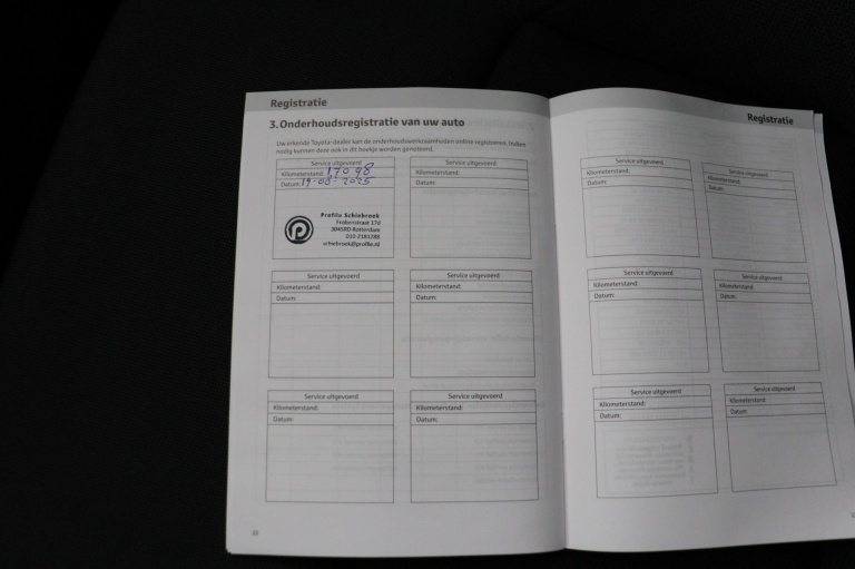 Toyota C-HR - 2.0 Plug-in Hybrid 220 Dynamic 49