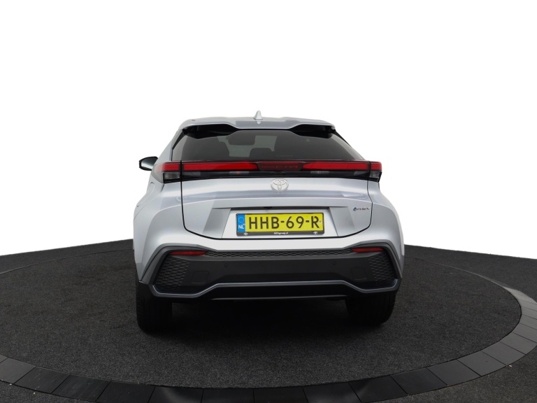 Toyota C-HR - 2.0 Plug-in Hybrid 220 Dynamic 52