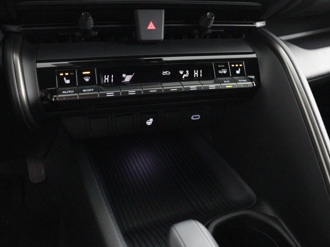 Toyota C-HR - 2.0 Plug-in Hybrid 220 Dynamic