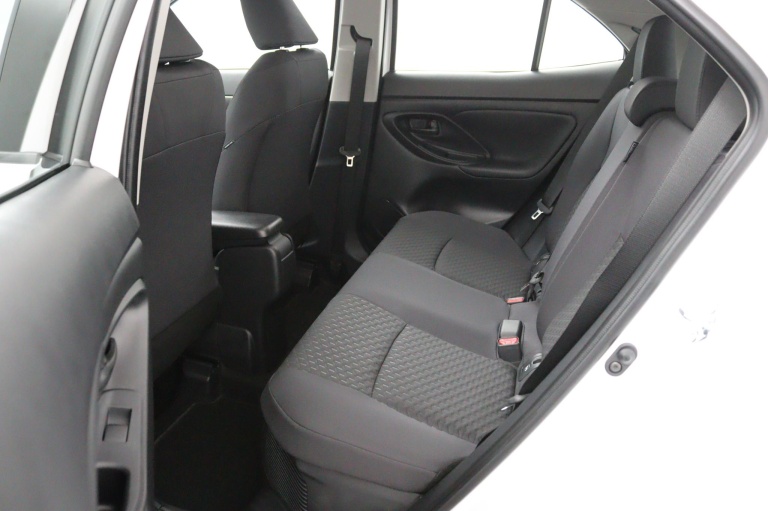 Toyota Yaris Cross - 1.5 Hybrid 115 Active 12