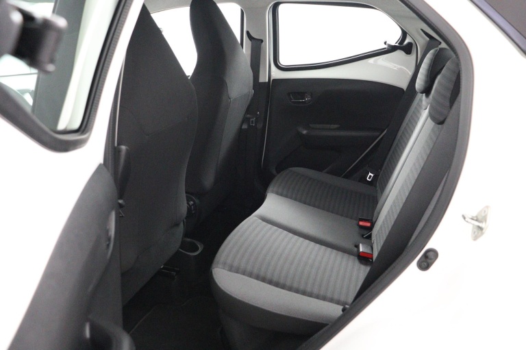 Toyota Aygo - 1.0 VVT-i x-play limited 17