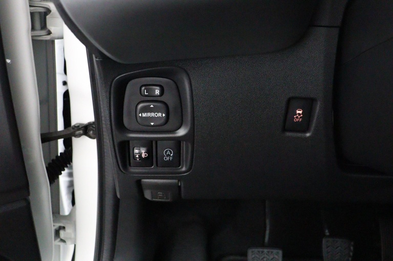 Toyota Aygo - 1.0 VVT-i x-play limited 28