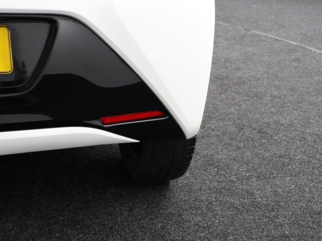 Toyota Aygo - 1.0 VVT-i x-play limited