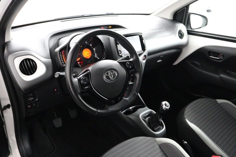 Toyota Aygo - 1.0 VVT-i x-play limited 43