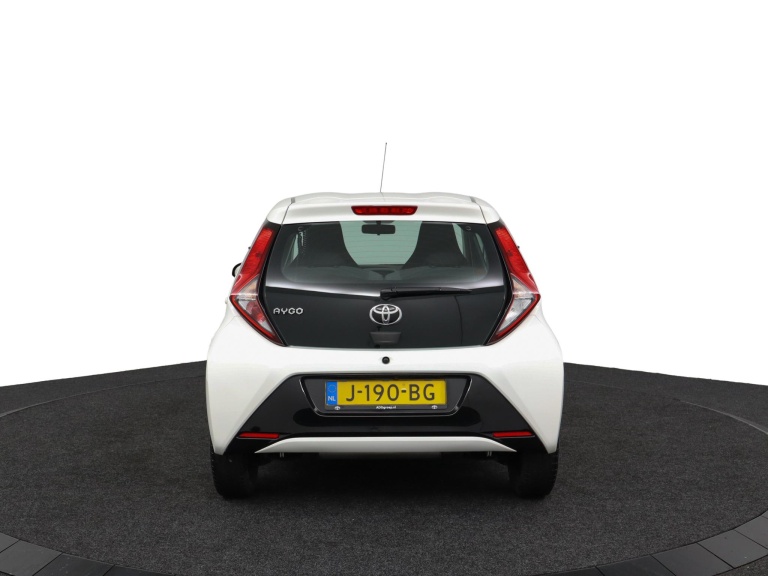 Toyota Aygo - 1.0 VVT-i x-play limited 45