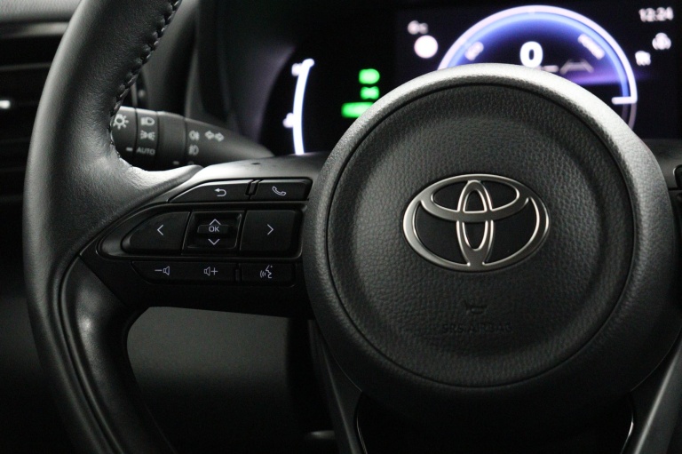 Toyota Yaris - 1.5 Hybrid 115 Dynamic 18