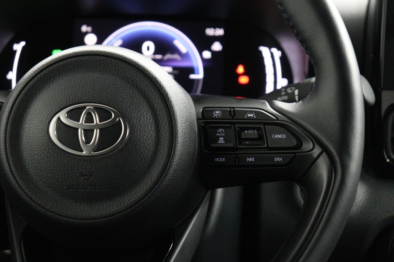 Toyota Yaris - 1.5 Hybrid 115 Dynamic 19