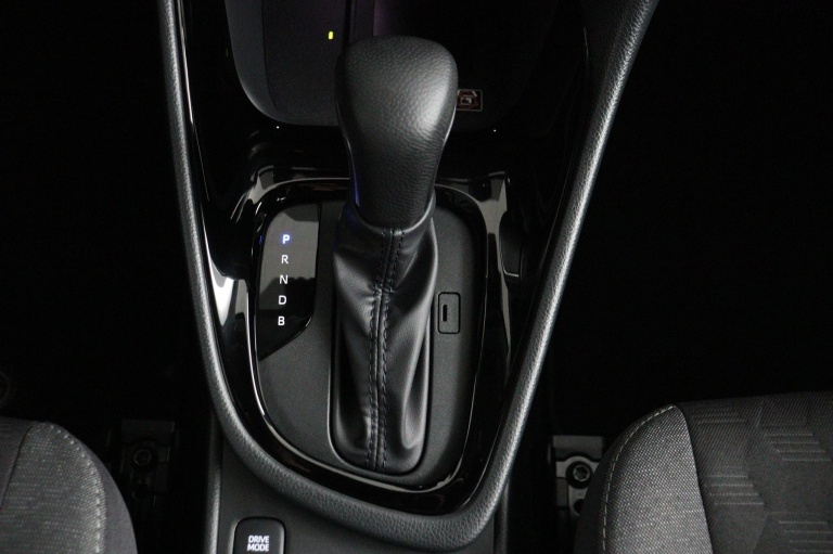 Toyota Yaris - 1.5 Hybrid 115 Dynamic 26