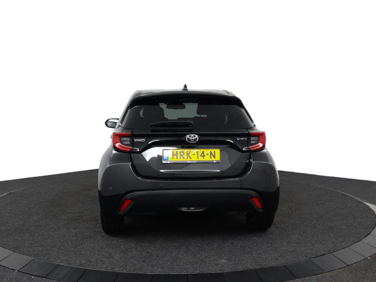 Toyota Yaris - 1.5 Hybrid 115 Dynamic 46