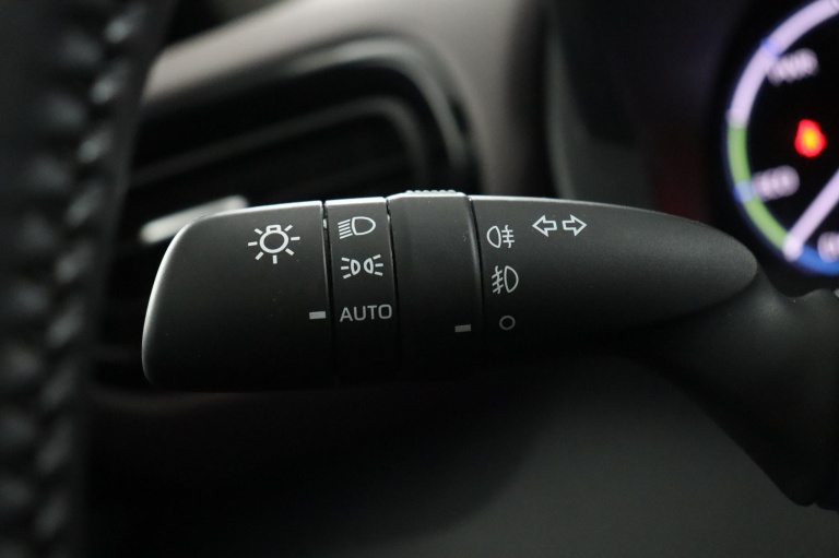 Toyota Yaris Cross - 1.5 Hybrid Executive 31