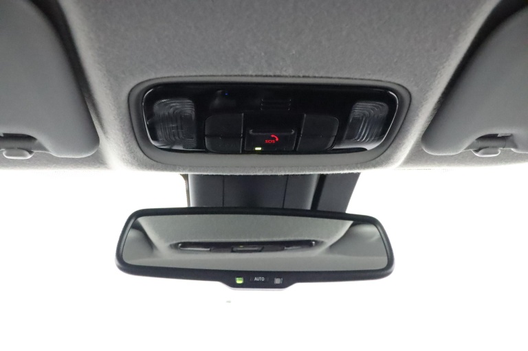 Toyota Yaris Cross - 1.5 Hybrid Executive 33