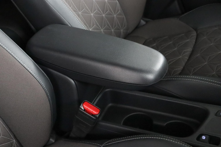 Toyota Yaris Cross - 1.5 Hybrid Executive 64