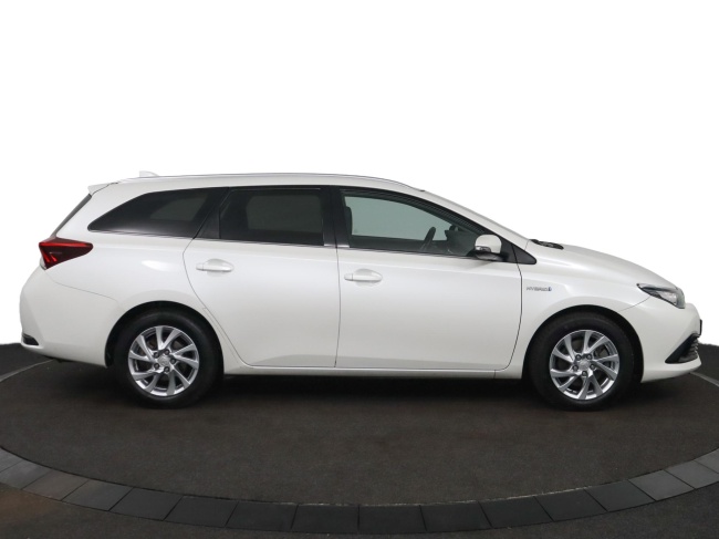 Toyota Auris Touring Sports - 1.8 Hybrid Lease