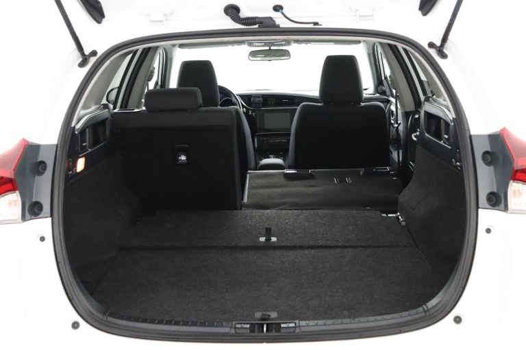 Toyota Auris Touring Sports - 1.8 Hybrid Lease 25