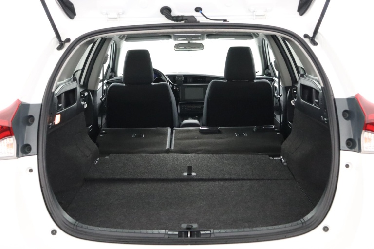 Toyota Auris Touring Sports - 1.8 Hybrid Lease 26