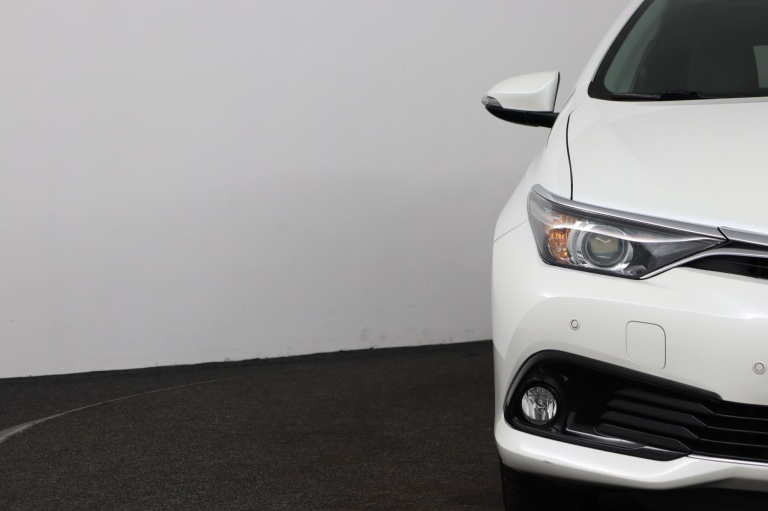 Toyota Auris Touring Sports - 1.8 Hybrid Lease 35