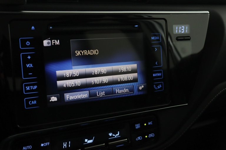 Toyota Auris Touring Sports - 1.8 Hybrid Lease 8