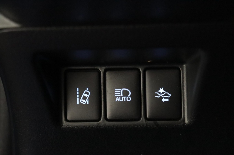 Toyota Yaris - 1.5 Hybrid Dynamic 31