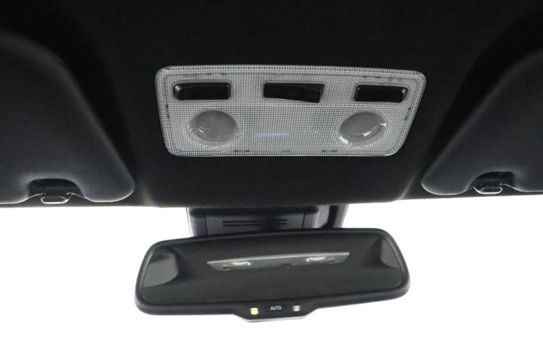 Toyota Yaris - 1.5 Hybrid Dynamic 34