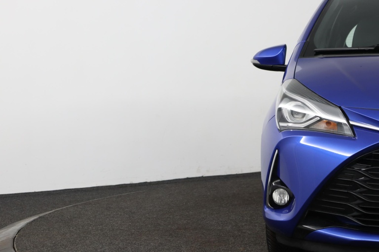 Toyota Yaris - 1.5 Hybrid Dynamic 38