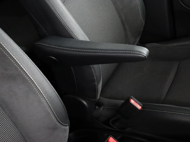 Toyota Yaris - 1.5 Hybrid Dynamic