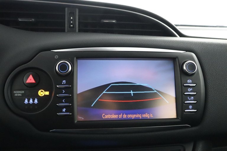 Toyota Yaris - 1.5 Hybrid Dynamic 9