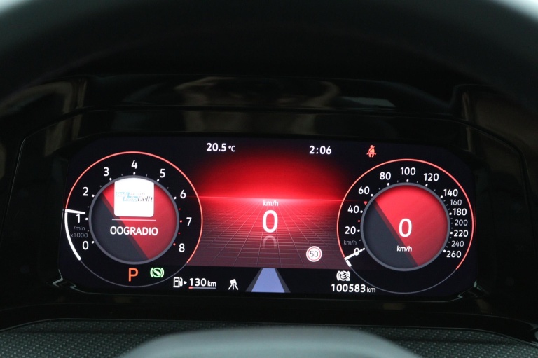 Volkswagen Golf - 1.5 eTSI R-Line Business 10