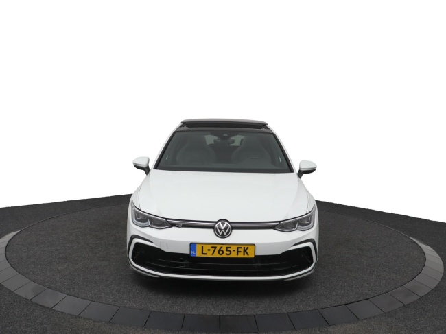 Volkswagen Golf - 1.5 eTSI R-Line Business
