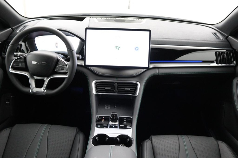 BYD SEAL U - 1.5 DM-i FWD Boost 44