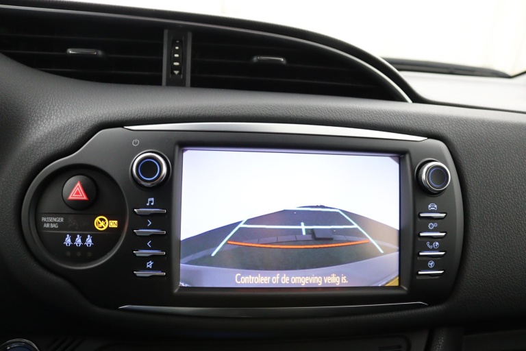 Toyota Yaris - 1.5 Hybrid Executive 14