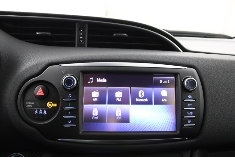 Toyota Yaris - 1.5 Hybrid Executive 15