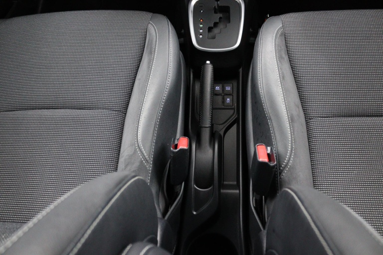 Toyota Yaris - 1.5 Hybrid Executive 26