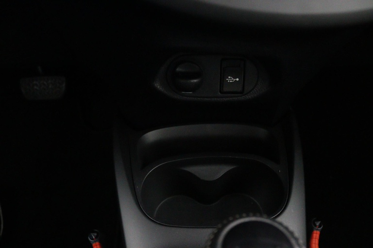 Toyota Yaris - 1.5 Hybrid Executive 39