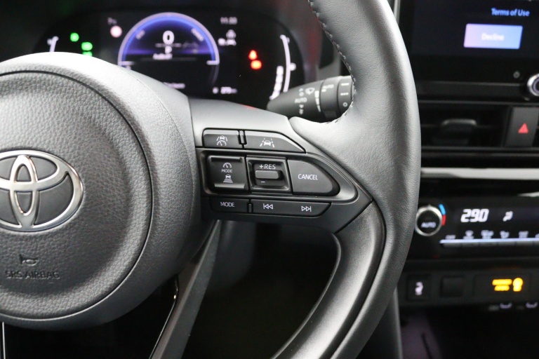 Toyota Yaris Cross - 1.5 Hybrid 115 Dynamic 18