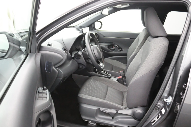 Toyota Yaris Cross - 1.5 Hybrid 115 Dynamic 9