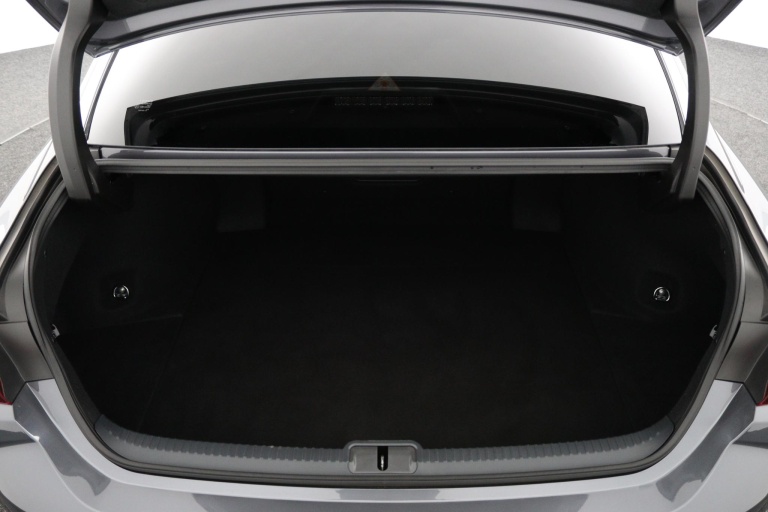 Lexus ES - 300h Business Line 23